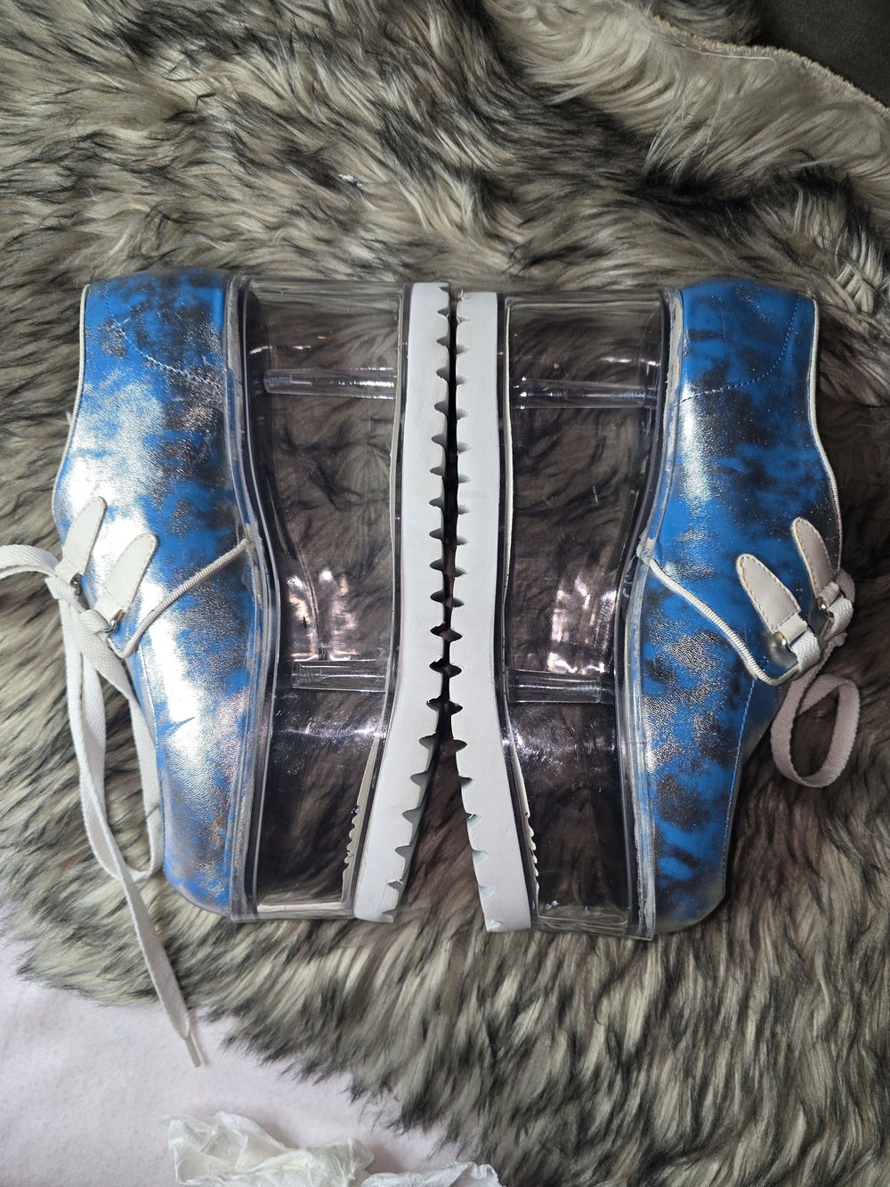 YRU Silver and Blue Cloud Platform Lace-Up Shoes - Picture 2 of 14